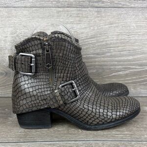 Donald J Pliner Dalis Women's Sz 5M Western Gray Python Leather Zip Ankle Boots
